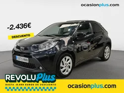 Negro Usado 2024 Toyota Aygo Play Utilitario | 16.350 € (Un poco caro)