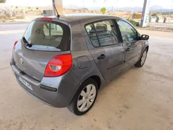 Beige Usado 2006 Renault Clio II Expression Utilitario | 3850 € (Precio justo)