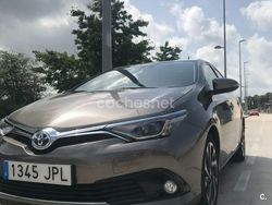 Beige Usado 2016 Toyota Auris Hybrid Berlina | 13.900 € (Precio justo)