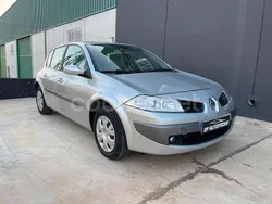 Gris / plata Usado 2006 Renault Mégane II Expression Berlina | 4500 € (Un poco caro)