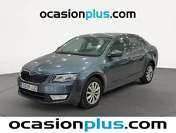 Gris Usado 2015 Skoda Octavia Ambition Berlina | 11.900 € (Precio justo)