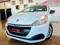 Blanco Usado 2017 Peugeot 208 Access Utilitario | 7600 € (Precio justo)