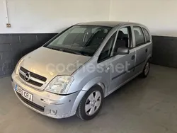 Gris / plata Usado 2004 Opel Meriva Cosmo Monovolumen | 2350 € (Precio justo)