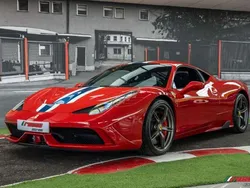 Rojo Usado 2015 Ferrari 458 Coupe | 549.999 €