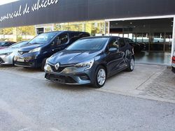 Gris / plata Usado 2022 Renault Clio V Business Berlina | 10.850 € (Buen precio)