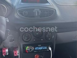 Negro Usado 2006 Renault Clio II Privilege Berlina | 2800 € (Precio justo)