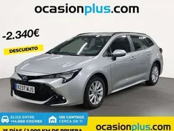 Plateado Usado 2023 Toyota Corolla Active Familiar | 23.410 € (Precio justo)