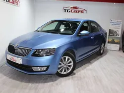 Azul Usado 2014 Skoda Octavia Ambition Utilitario | 8990 € (Caro)