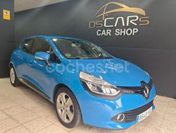 Azul Usado 2014 Renault Clio IV Dynamique Berlina | 6900 € (Un poco caro)
