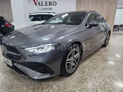 Gris / plata Usado 2023 Mercedes A250 Berlina | 33.500 € (Precio justo)