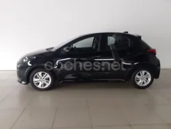Negro Usado 2024 Toyota Yaris Berlina | 18.760 € (Precio justo)