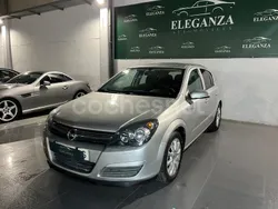 Gris / plata Usado 2007 Opel Astra Enjoy Berlina | 4500 € (Precio justo)