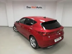 Rojo Nuevo 2025 Seat Leon FR | 28.000 € (Un poco caro)