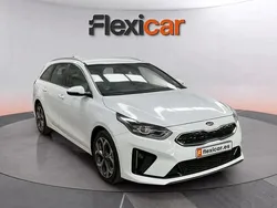 Blanco Usado 2021 Kia Ceed 2 Familiar | 13.390 € (Precio justo)