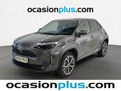Gris Usado 2023 Toyota Yaris Hybrid Style Utilitario | 23.264 € (Caro)
