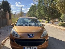 Naranja Usado 2007 Peugeot 207 Berlina | 2750 € (Buen precio)