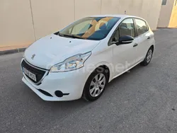 Blanco Usado 2014 Peugeot 208 Access Utilitario | 6000 € (Precio justo)