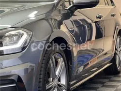 Gris / plata Usado 2019 VW Golf VII R-line Familiar | 15.900 € (Un poco caro)