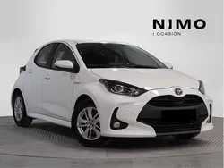 Blanco classic Usado 2024 Toyota Yaris Hybrid Business Edition Berlina | 19.490 € (Buen precio)