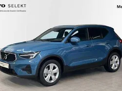 Azul Nuevo 2025 Volvo XC40 Core SUV | 41.694 € (Precio justo)