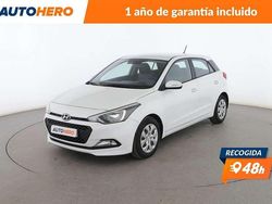 Blanco Usado 2015 Hyundai i20 Berlina | 8799 € (Precio justo)