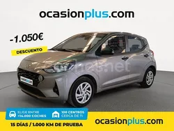Gris / plata Usado 2022 Hyundai i10 Utilitario | 11.550 € (Precio justo)