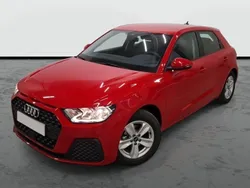 Rojo progresivo metalizado Usado 2025 Audi A1 Sportback Utilitario | 20.990 € (Super precio)