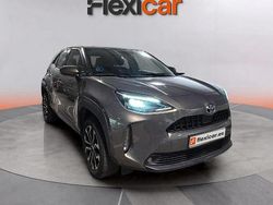 Marrón Usado 2024 Toyota Yaris Hybrid Active | 19.490 € (Buen precio)