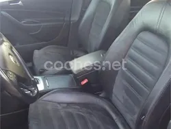 Granate Usado 2009 VW Passat Highline Berlina | 6650 € (Precio justo)