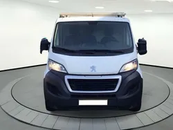 Blanco Usado 2020 Peugeot Boxer Premium Van | 16.990 € (Buen precio)