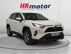 Blanco Usado 2020 Toyota RAV4 Hybrid Business Edition SUV | 23.890 € (Precio justo)