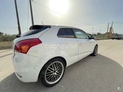 Blanco Usado 2010 Kia Ceed Berlina | 3900 € (Precio justo)