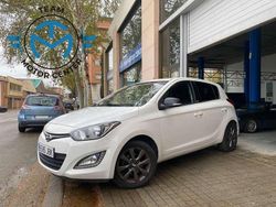 Blanco Usado 2014 Hyundai i20 GO! Utilitario | 8300 € (Un poco caro)