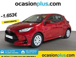 Rojo Usado 2022 Toyota Yaris Hybrid Style Utilitario | 16.082 € (Buen precio)