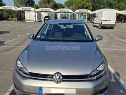 Gris / plata Usado 2017 VW Golf VII Advance Berlina | 12.900 € (Precio justo)