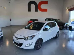Blanco Usado 2015 Hyundai i20 GO! Utilitario | 8300 € (Precio justo)