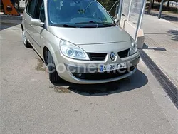 Beige Usado 2007 Renault Scénic II Dynamique Monovolumen | 2850 € (Precio justo)