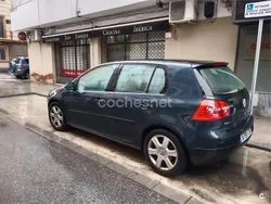 Azul Usado 2004 VW Golf IV Highline Berlina | 4999 € (Caro)