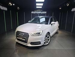 Blanco Usado 2015 Audi A1 Sportback Design Utilitario | 8990 € (Precio justo)