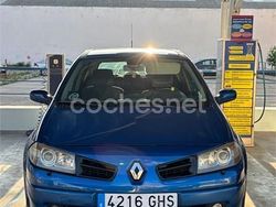 Azul Usado 2008 Renault Mégane II Dynamique Berlina | 3600 € (Precio justo)