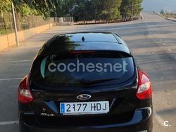 Negro Usado 2011 Ford Focus Trend Berlina | 5749 € (Precio justo)