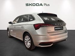 Gris / plateado Usado 2025 Skoda Scala Selection Utilitario | 21.090 € (Precio justo)