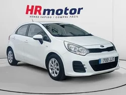 Usado 2015 Kia Rio | 8590 € (Precio justo)
