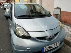 Gris / plata Usado 2008 Toyota Aygo Utilitario | 2900 € (Super precio)