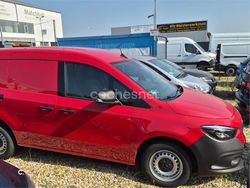 Rojo Usado 2021 Mercedes Citan 109 Familiar | 18.800 €