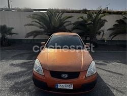 Naranja Usado 2006 Kia Rio EX Berlina | 2100 € (Precio justo)