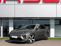 Verde aventurine metalizado Usado 2024 Porsche Macan SUV | 95.900 €