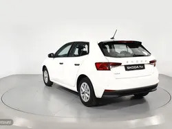 Blanco Nuevo 2025 Skoda Fabia Essence Berlina | 17.400 € (Buen precio)