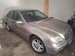 Gris / plata Usado 2004 Mercedes C220 Classic Berlina | 2000 € (Super precio)