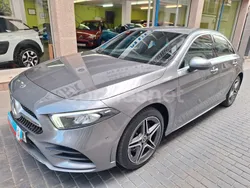 Gris Usado 2021 Mercedes A250 AMG line Berlina | 34.770 € (Precio justo)